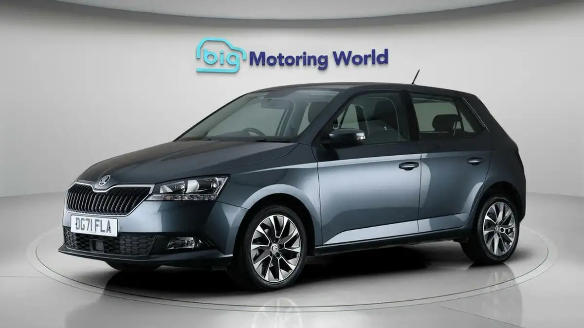 2021-skoda-fabia-10-tsi-se-drive-95ps-hatchback-big-3