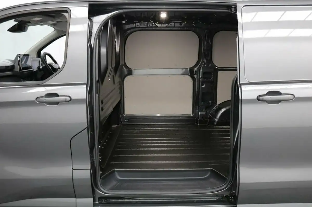 2023-ford-transit-custom-20tdci-320-l1h1-limited-136pseu6e-panel-van-1996cc-auto-big-11