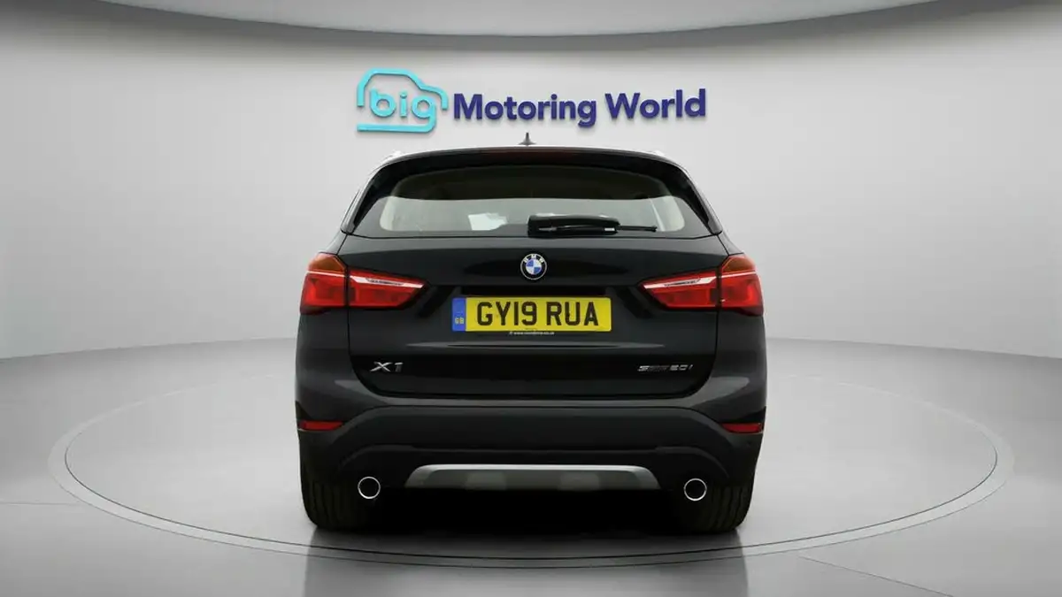 2019-bmw-x1-20-sdrive-20i-xline-sdrive-20i-big-5