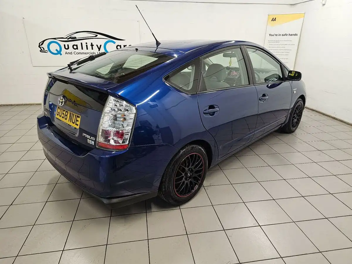 2008-toyota-prius-15-vvt-i-t-spirit-big-14
