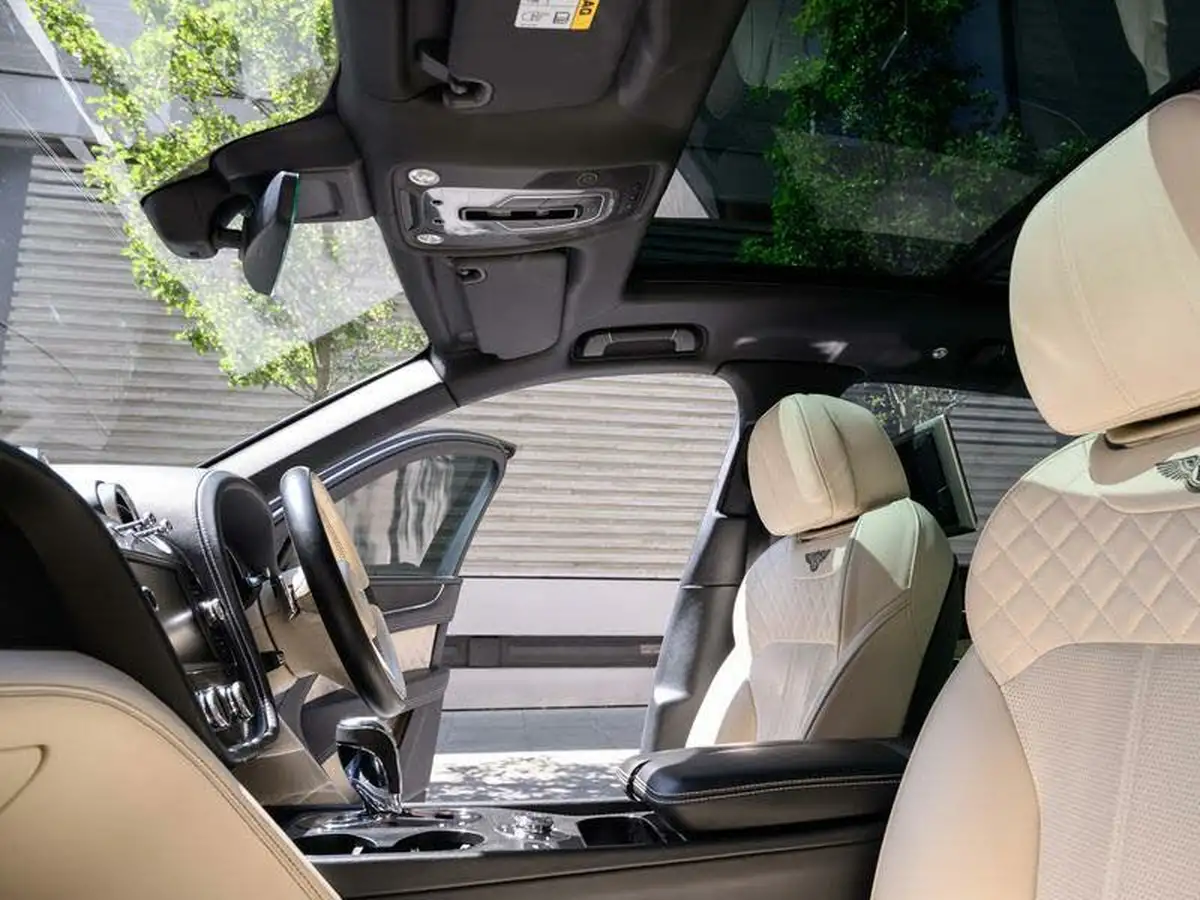2016-bentley-bentayga-60-w12-big-16