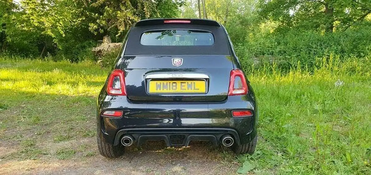 2018-abarth-595c-14-tjet-big-10