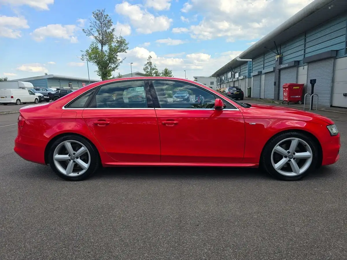 2012-audi-a4-20td-quattro-s-line-177ps-big-9