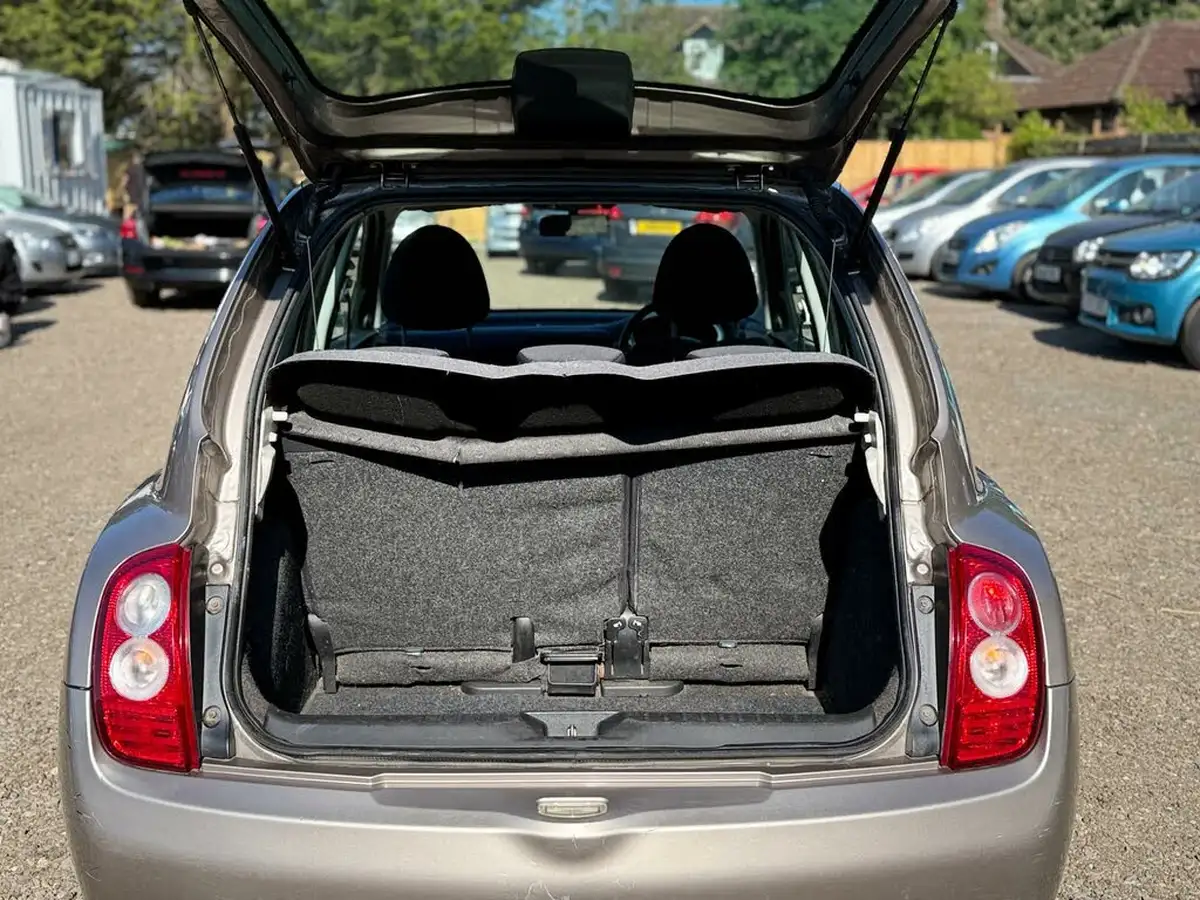 2010-nissan-micra-12-n-tec-5d-big-7