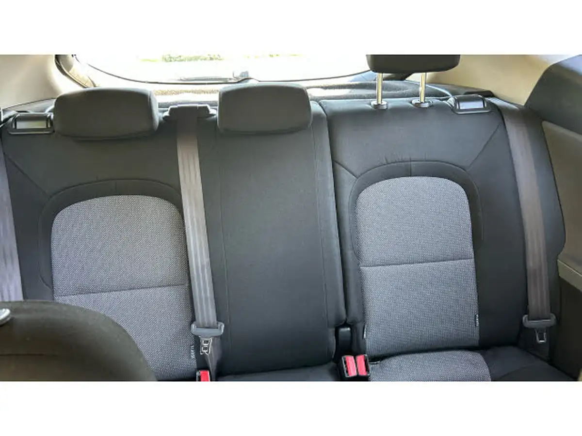 2017-kia-pro-ceed-16-gdi-2-big-14