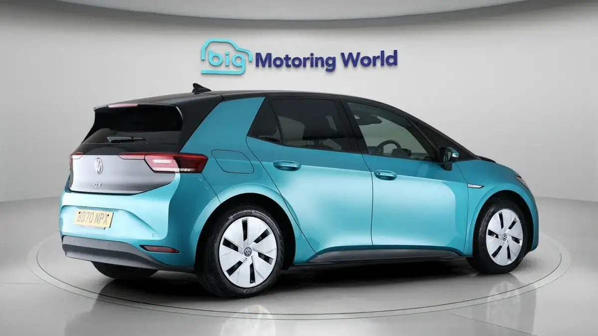 2020-volkswagen-id3-e-business-big-7
