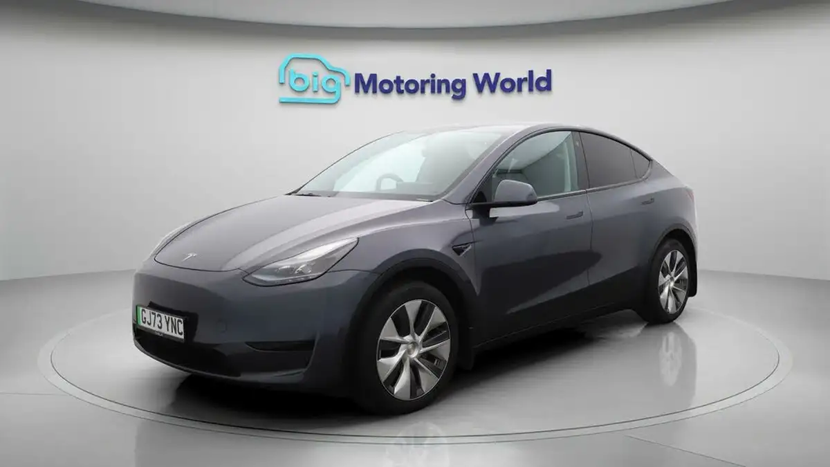 2023-tesla-model-y-e-rwd-big-3