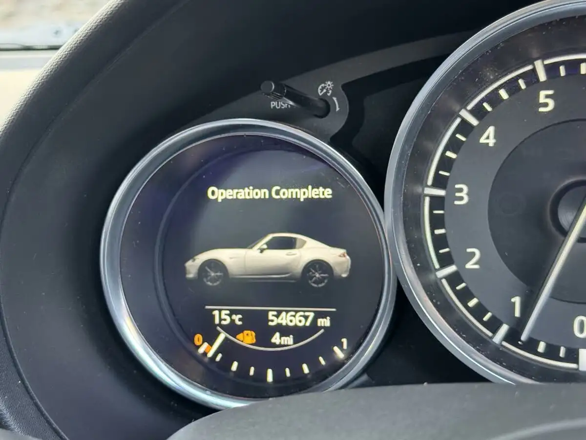 2019-mazda-mx-5-15-sport-nav-nappa-leather-rf-big-30