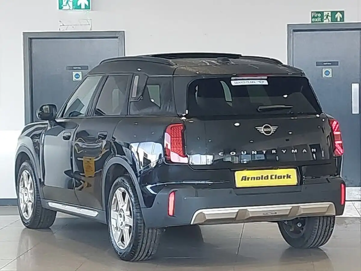 2024-mini-countryman-15-cooper-c-exclusive-big-1