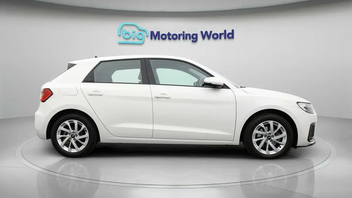 2023-audi-a1-10-30-tfsi-sport-s-tronic-big-8