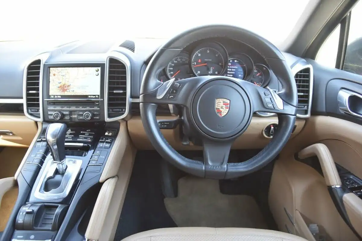 2014-porsche-cayenne-30td-platinum-edition-big-26