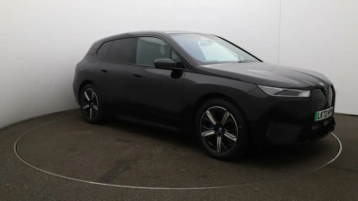 2022-bmw-ix-e-xdrive-40-m-sport-big-42