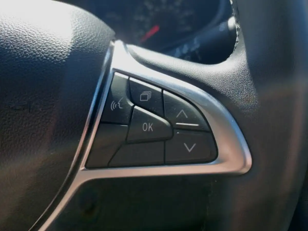 2022-dacia-sandero-10-tce-comfort-90bhp-big-14