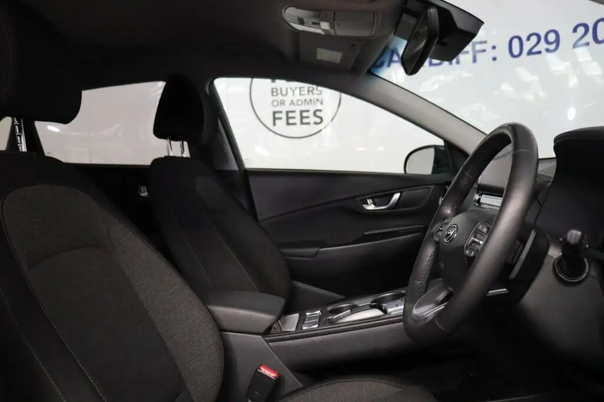 2021-hyundai-kona-e-premium-204ps-64kwh-7kw-obc-big-22