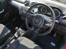 2019-suzuki-swift-12-dualjet-attitude-small-8