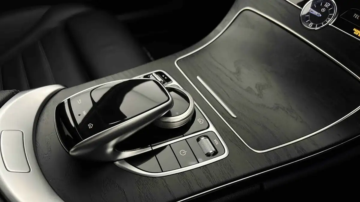 2020-mercedes-benz-c-class-16d-c200d-amg-line-edition-premium-saloon-4d-9g-tronic-plus-big-18