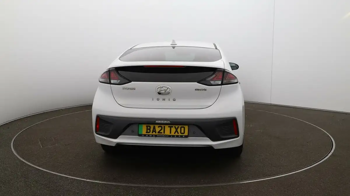 2021-hyundai-ioniq-e-premium-se-electric-100kw-big-49