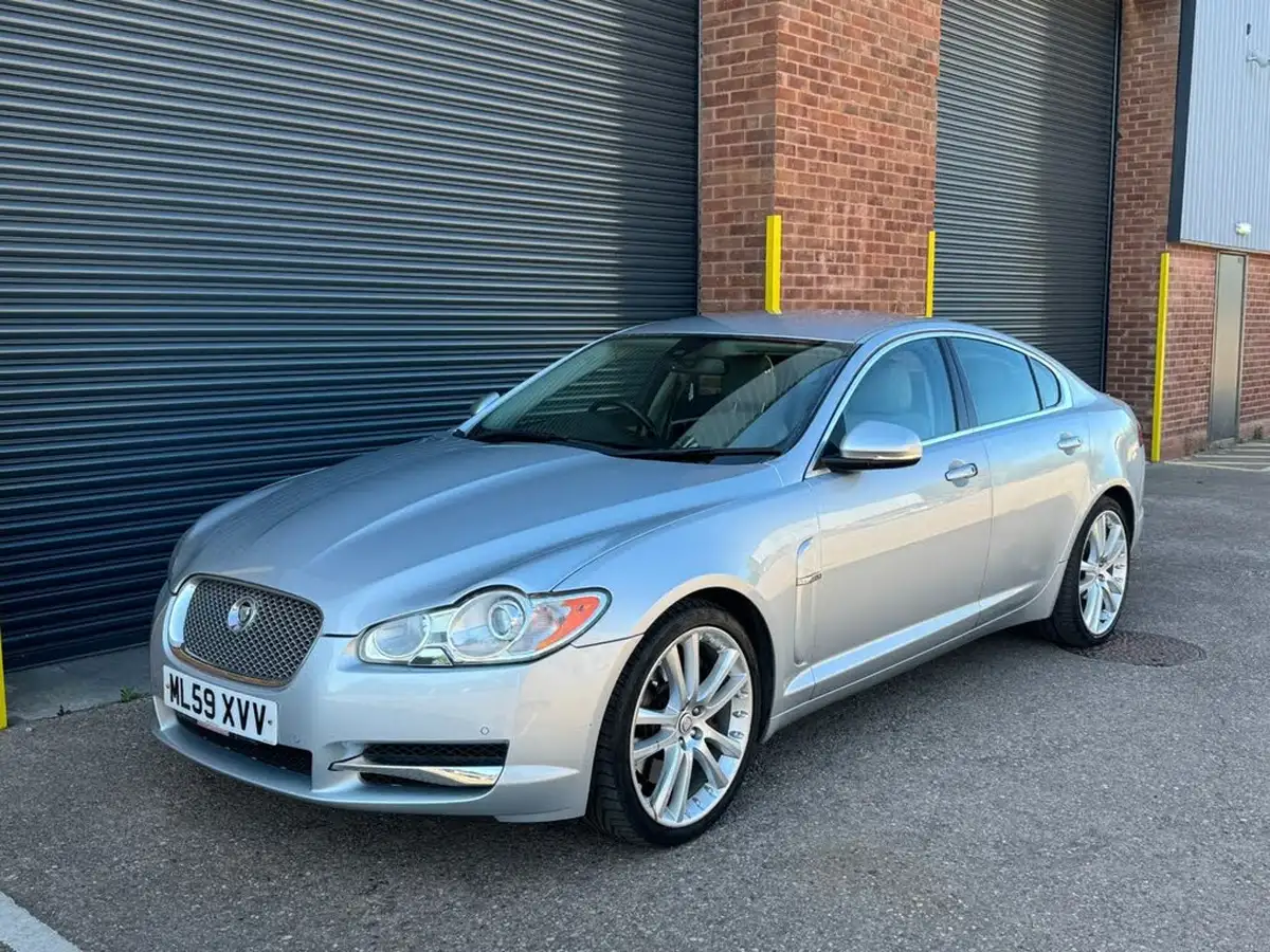 2009-jaguar-xf-30td-s-premium-luxury-big-9