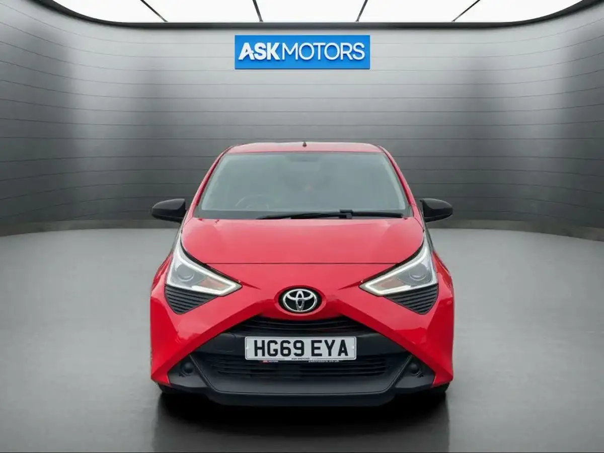 2019-toyota-aygo-10-vvt-i-x-5d-big-3