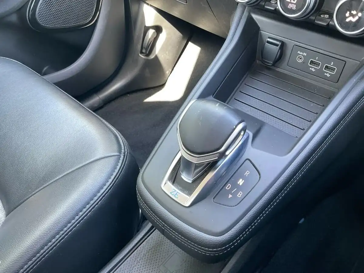 2020-renault-zoe-e-i-gt-line-big-12