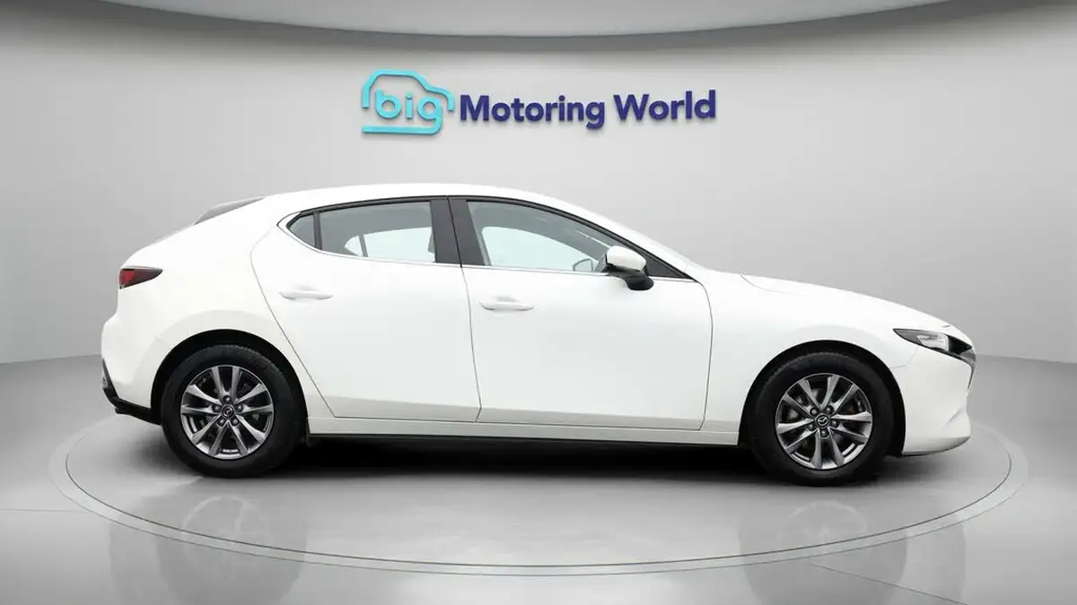 2020-mazda-mazda3-20-se-l-lux-122ps-hatchback-5d-big-7