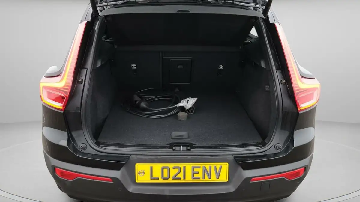 2021-volvo-xc40-15-t5-r-design-pro-262bhp-big-17