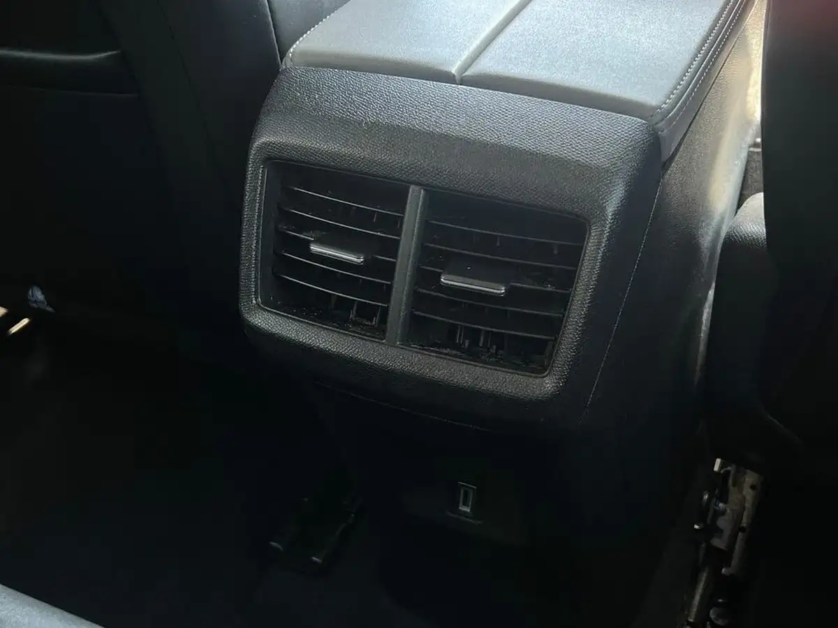 2022-citroen-c5-aircross-12-puretech-shine-ss-big-37
