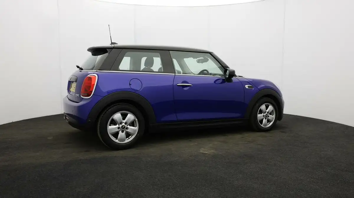 2020-mini-cooper-15-cooper-classic-hatchback-3d-auto-big-48