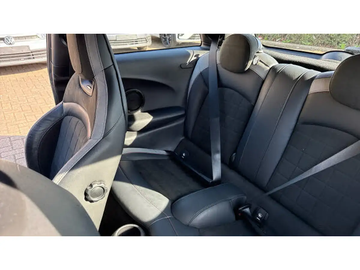 2019-mini-cooper-20-john-cooper-works-comfortnav-hatchback-3d-auto-big-15
