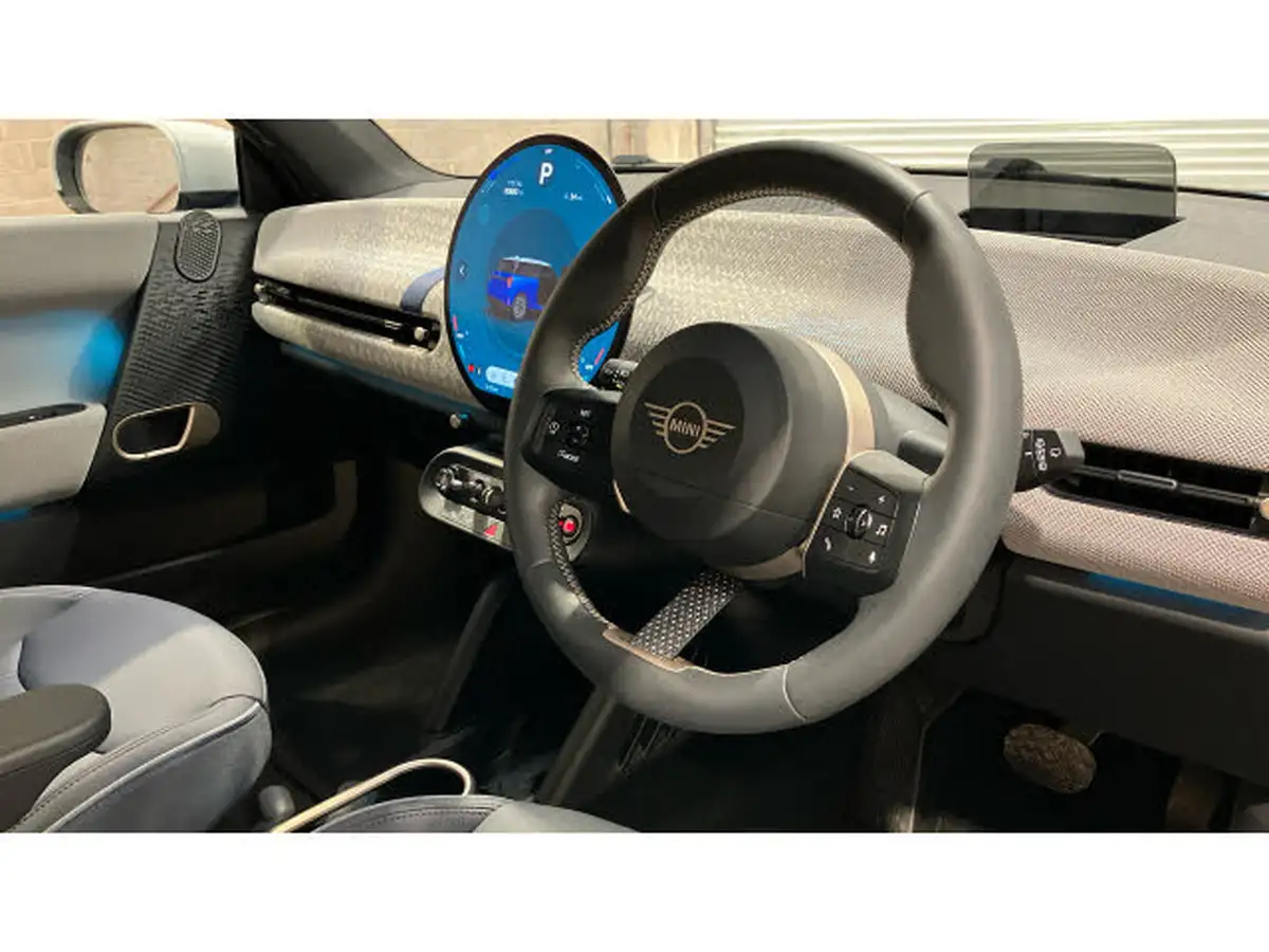 2024-mini-cooper-e-cooper-e-exclusive-big-5