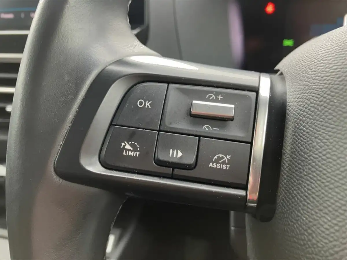 2021-citroen-c4-12-puretech-shine-130ps-big-18