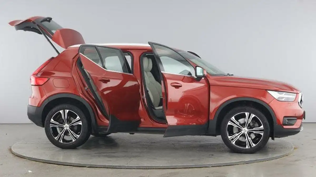 2022-volvo-xc40-15-t5-inscription-pro-big-9