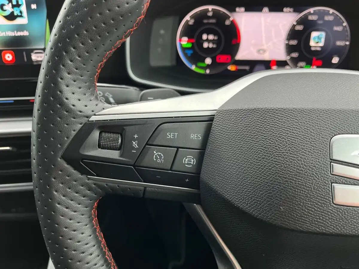 2024-seat-leon-14-e-hybrid-fr-sport-hatchback-big-23