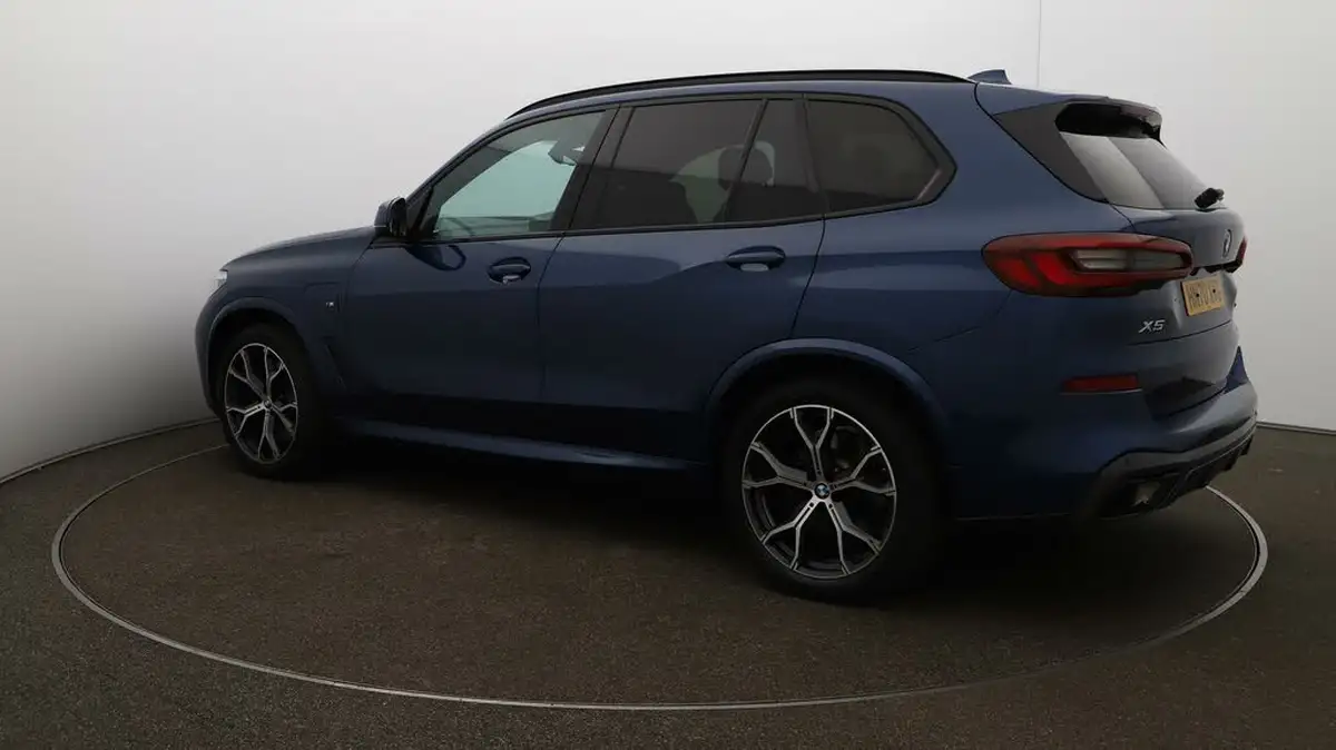 2021-bmw-x5-30-xdrive-45e-m-sport-big-32