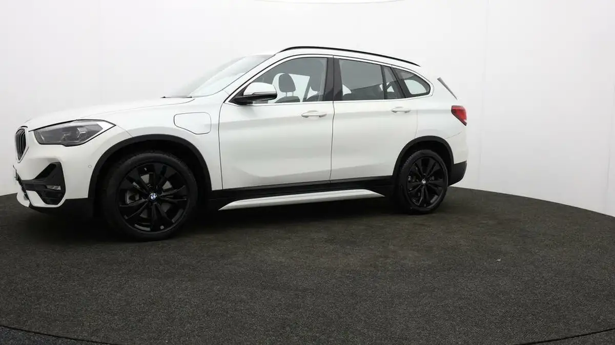 2021-bmw-x1-15-xdrive-25e-phev-sport-big-55