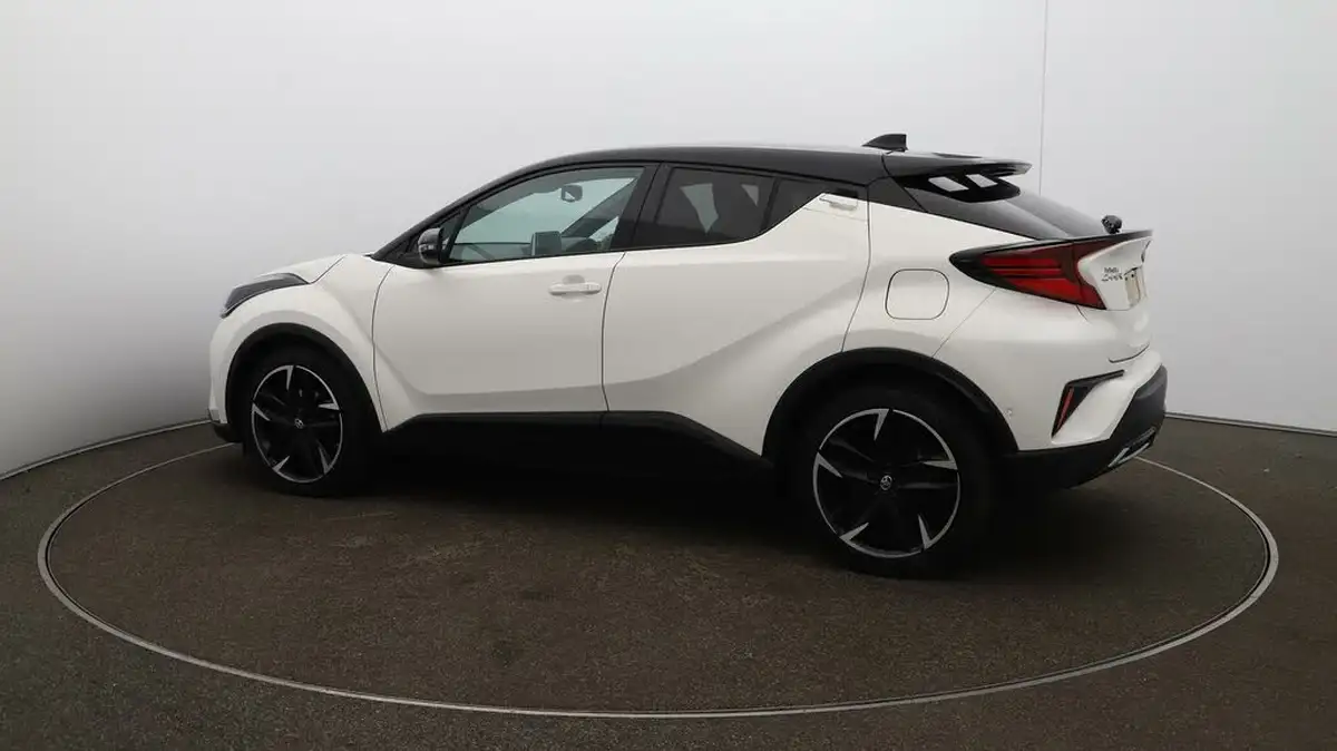 2022-toyota-c-hr-18-vvt-i-gr-sport-big-39