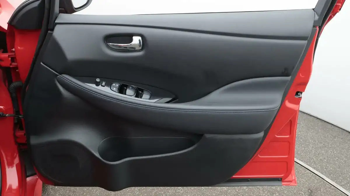 2022-nissan-leaf-e-n-connecta-39kwh-big-15