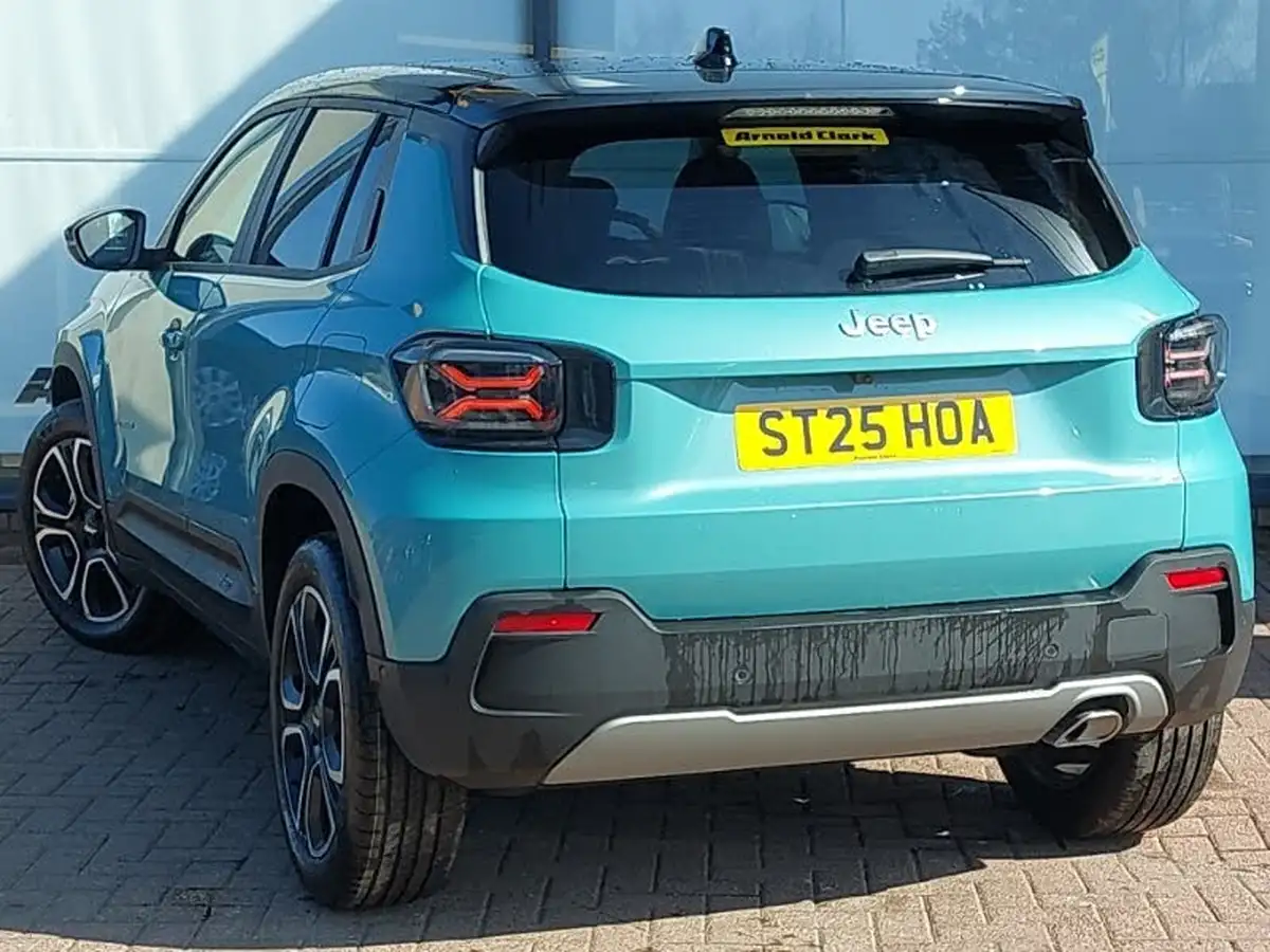 2025-jeep-avenger-12-gse-summit-big-1