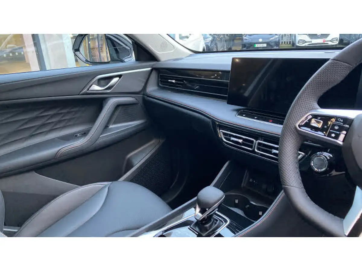 2025-mg-hs-15t-gdi-trophy-273ps-plug-in-hybrid-1496cc-auto-big-13