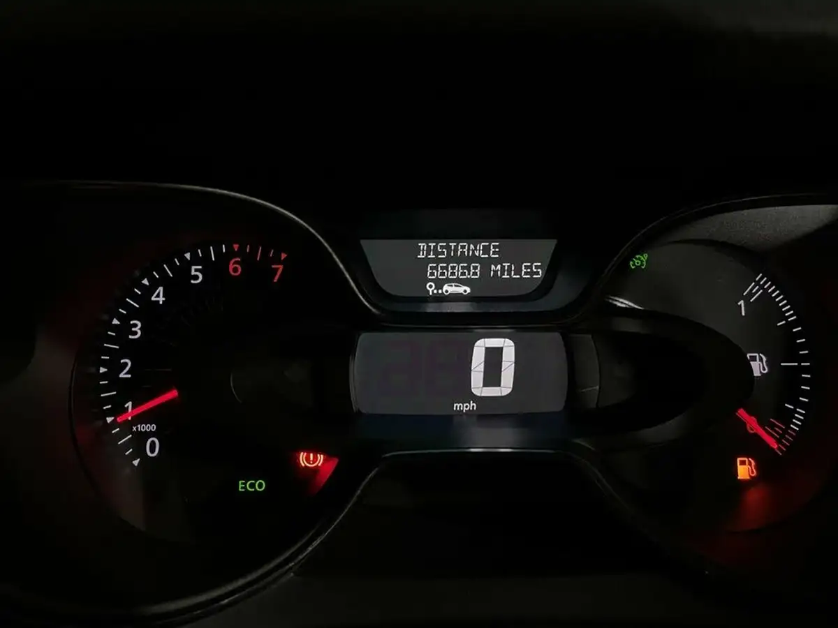 2019-renault-captur-09-tce-gt-line-big-16