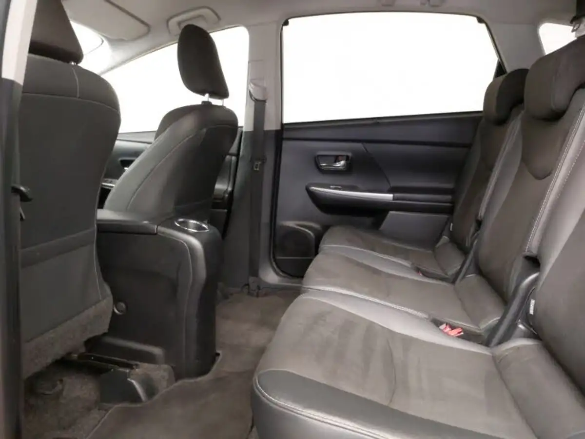 2020-toyota-prius-18-vvt-i-excel-big-5