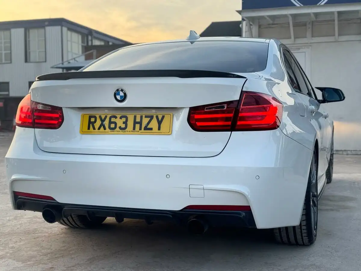 2013-bmw-3-series-20-328i-m-sport-ss-saloon-4d-big-30