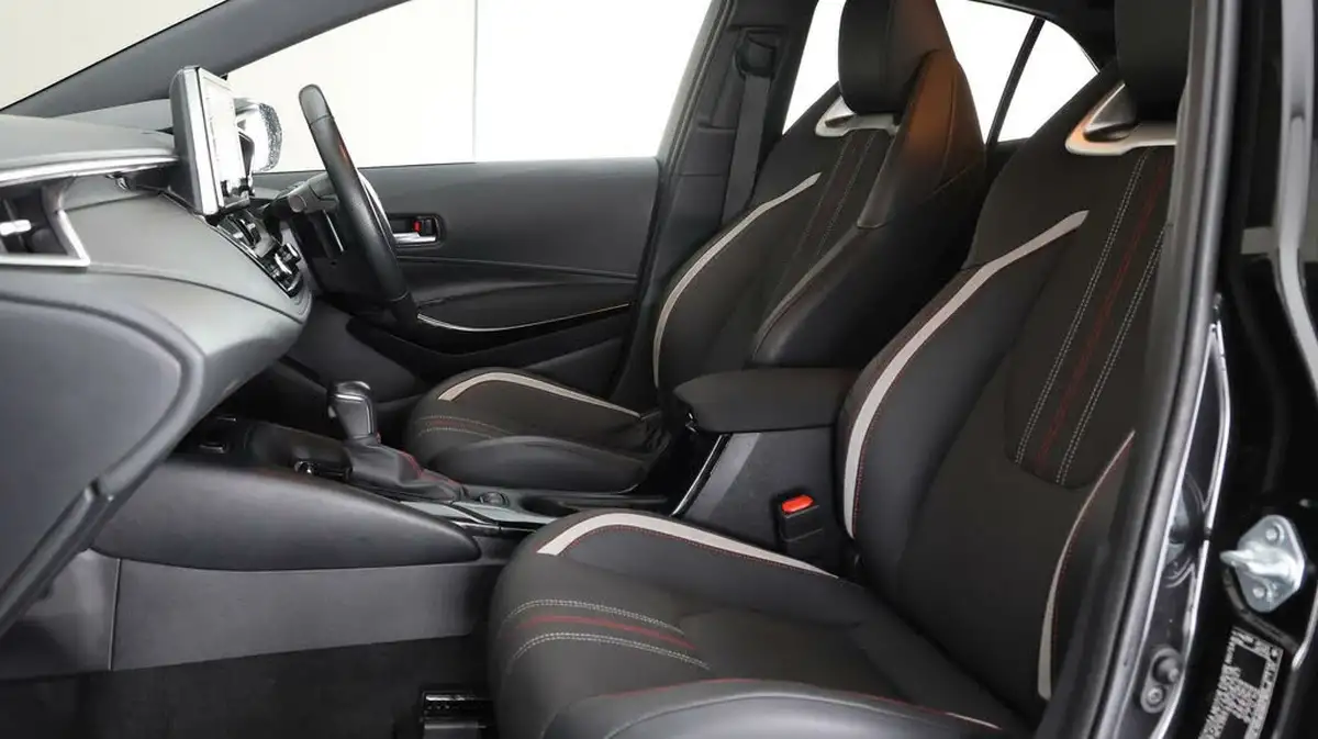 2021-toyota-corolla-20-vvt-i-gr-sport-spare-wheel-hatchback-big-14