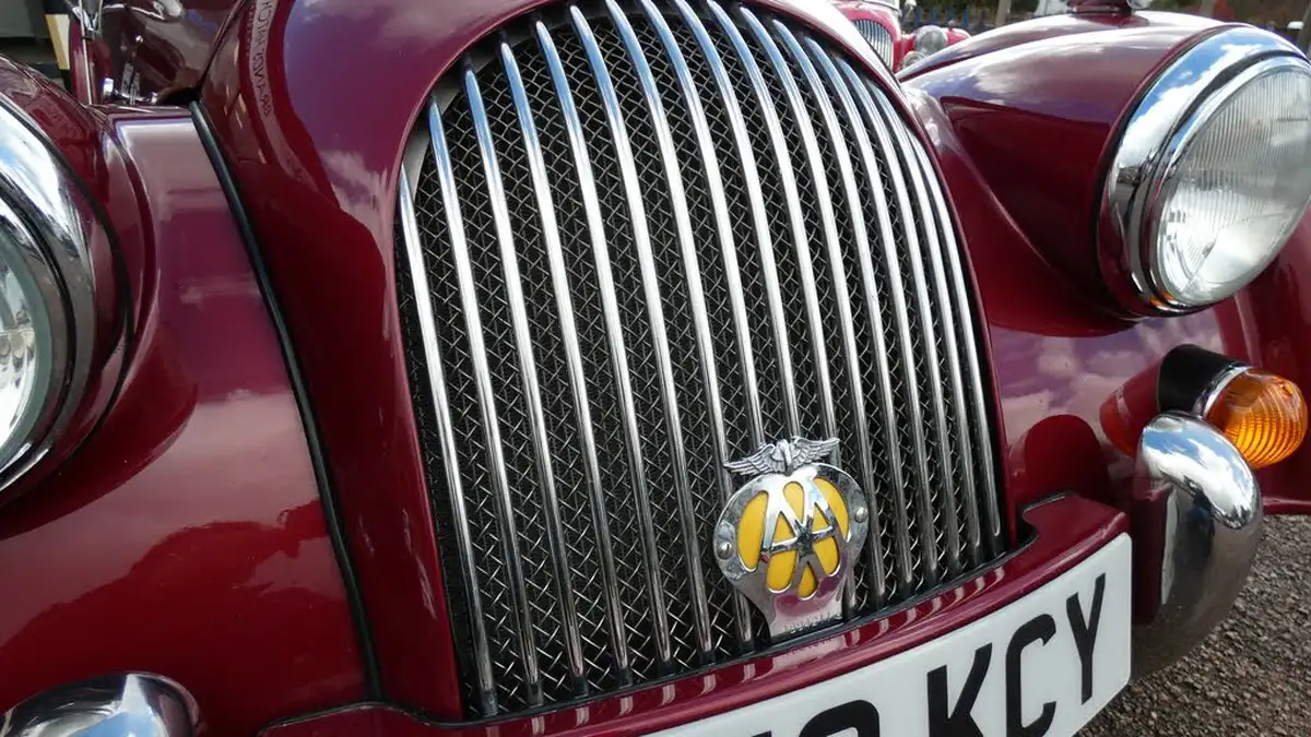 2003-morgan-plus-8-39-2-seat-big-11