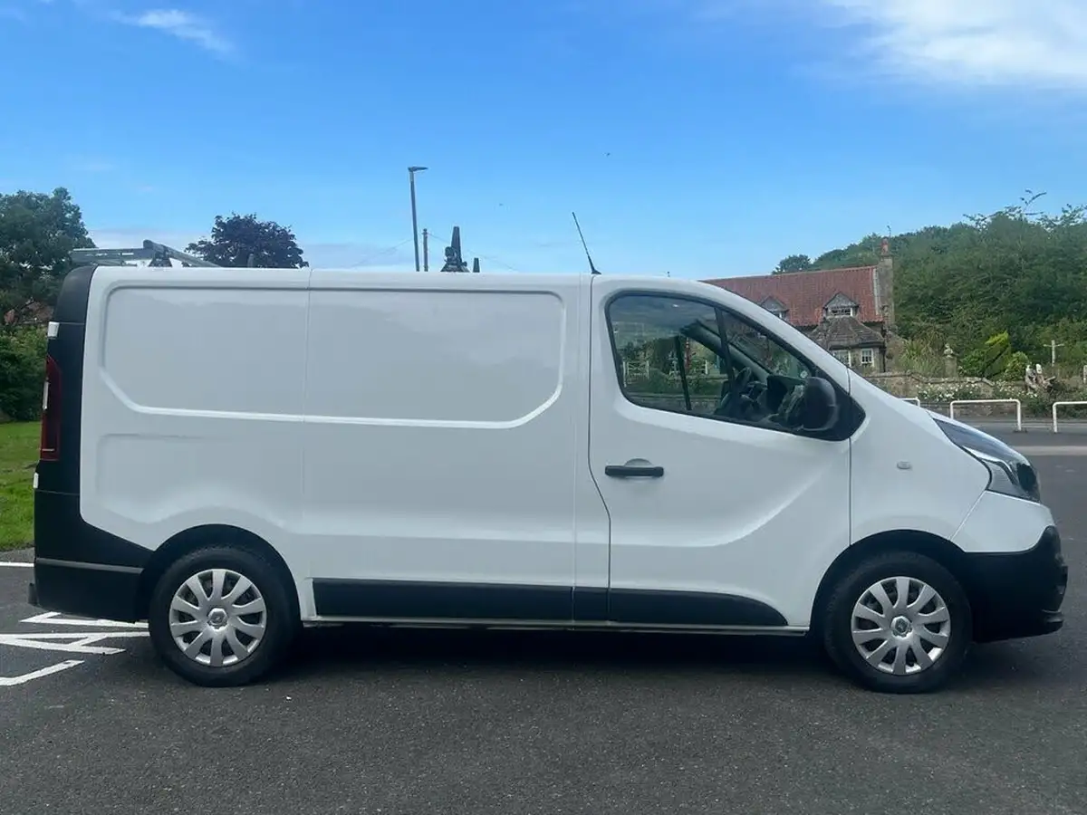 2017-renault-trafic-16dci-sl27-125-business-energy-125-e6-panel-van-big-18