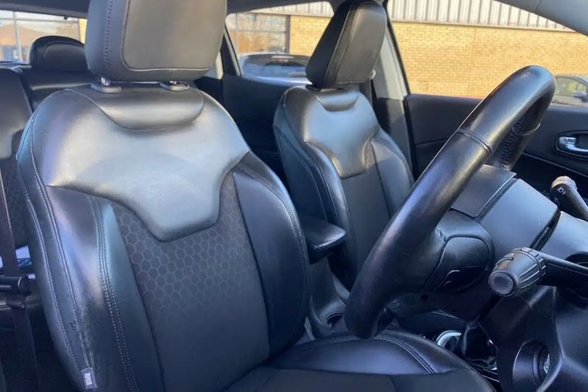 2019-jeep-compass-14-multiair-ii-night-eagle-big-16