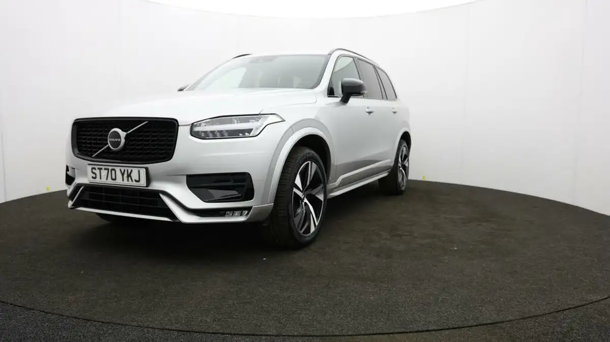2021-volvo-xc90-20td-b5-r-design-big-50