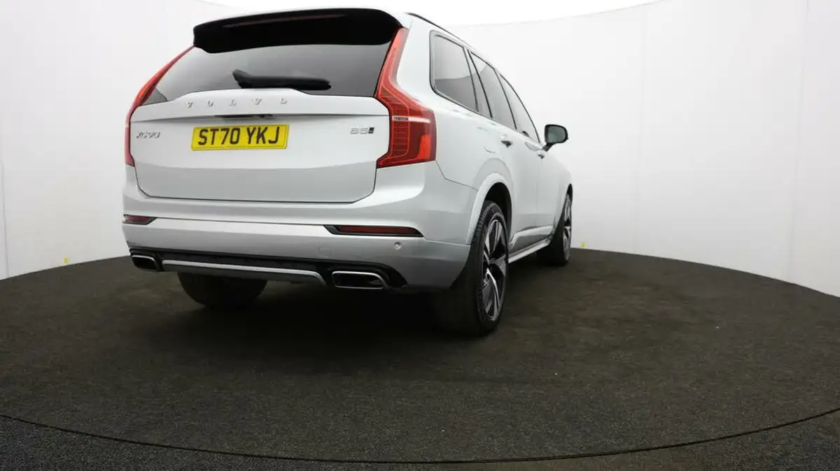 2021-volvo-xc90-20td-b5-r-design-big-74