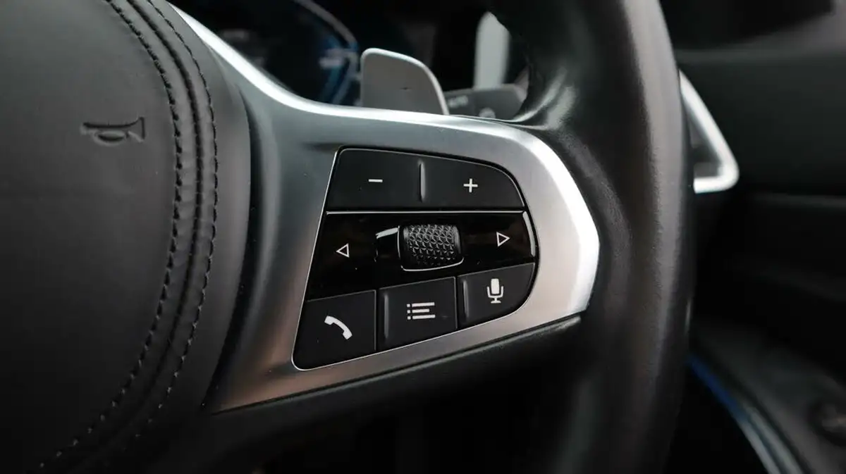 2021-bmw-3-series-20-330e-m-sport-touring-5d-big-23