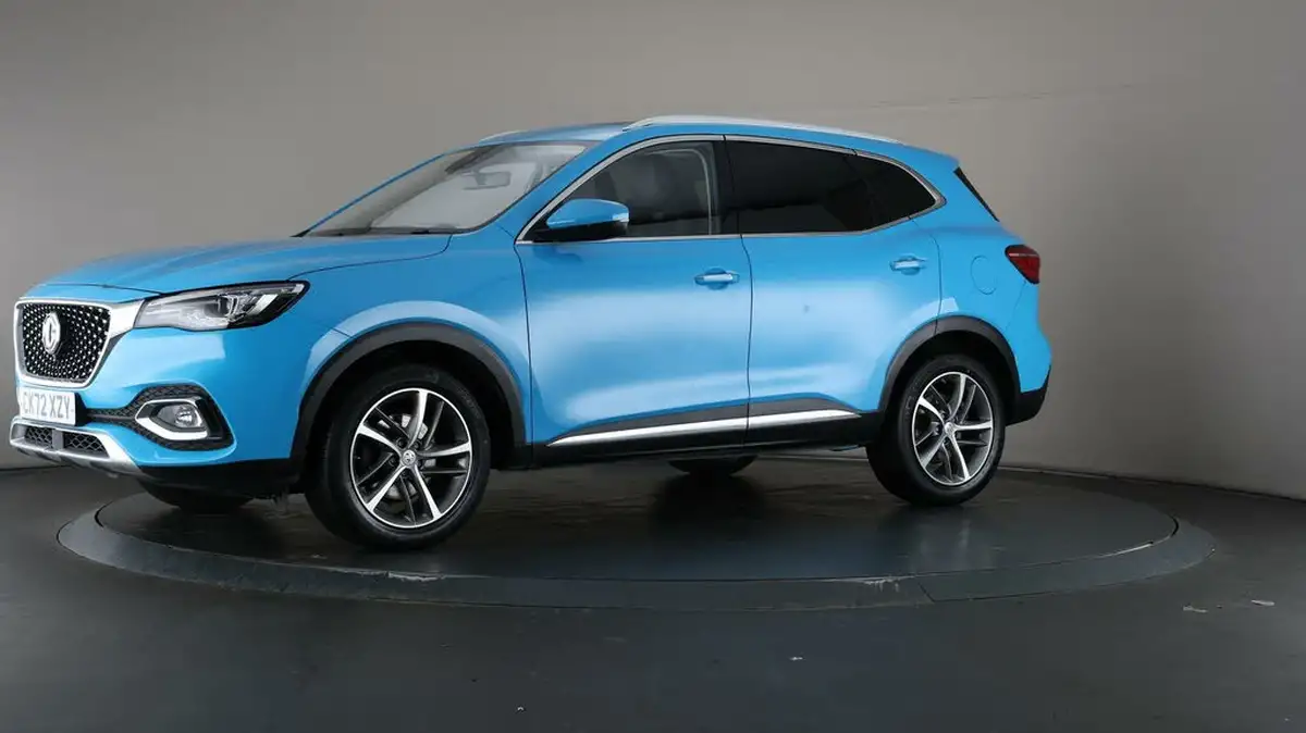 2022-mg-hs-15t-gdi-exclusive-162ps-big-41